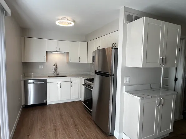 48492 Sugarbush Rd, Chesterfield, MI 48047