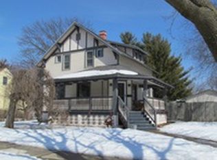 1622 Walnut St, Cedar Falls, IA 50613