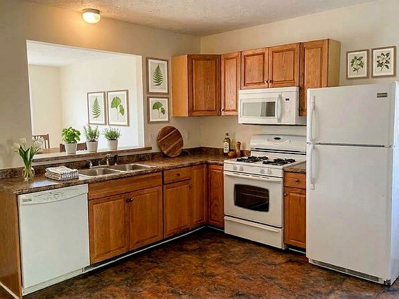 VIRTUALLY staged kitchen