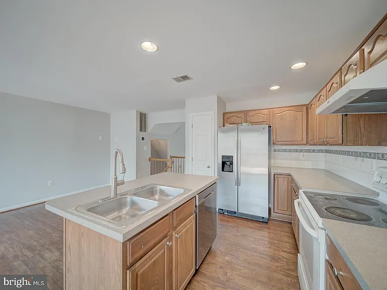 8241 Humphrey Ln — Photo 25