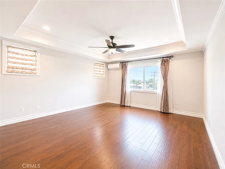 8228 Elm Ave — Photo 6