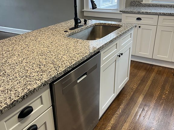 4th image of 3804 Central Ave APT 10