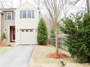 18 Garden Rd, Natick, MA 01760