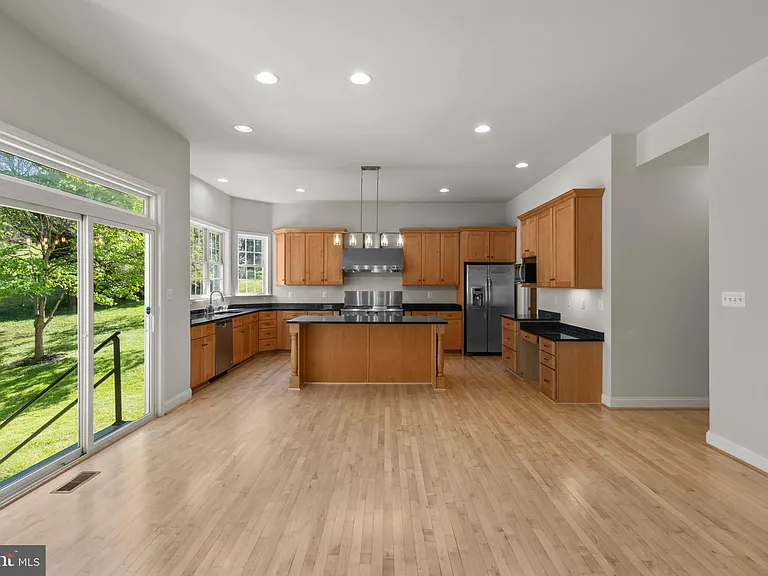 9724 Centennial Meadows Ln — Photo 6