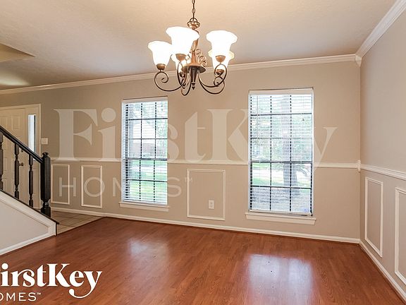 4th image of 2815 Golden Leaf Dr