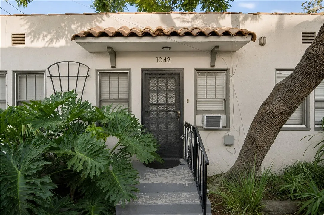 1 bed, 750 sqft, $2,295 — Photo 1