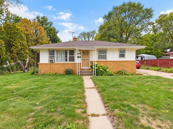 1445 McAfee St, Saint Paul, MN 55106