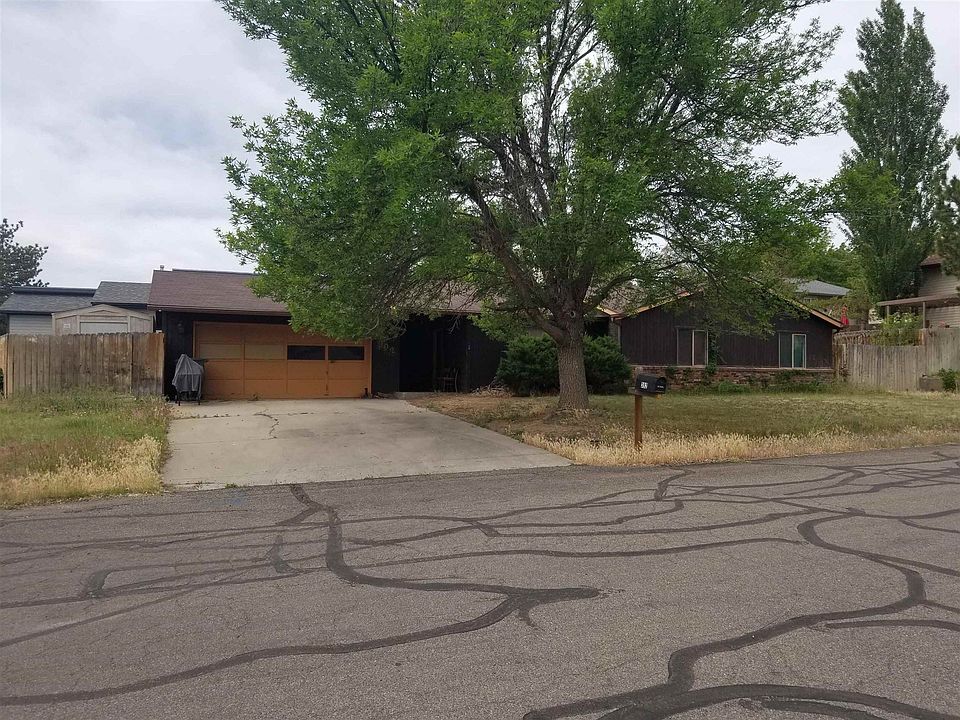 2nd image of 392 Hill View Dr