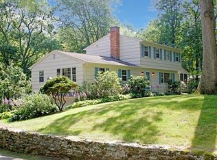1 Possum Ridge Rd, Newtown, CT 06470