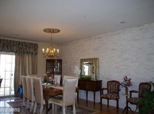 7927 Crescent Park Dr #142, Gainesville, VA 20155