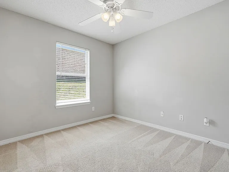 339 Peggy Dr — Photo 27