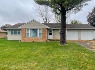 310 Columbus Rd, Streator, IL 61364
