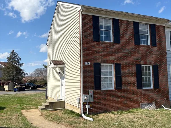 264 Green Blade Dr, Dover, DE 19904