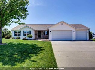 N9479 Evan St, APPLETON, WI 54915