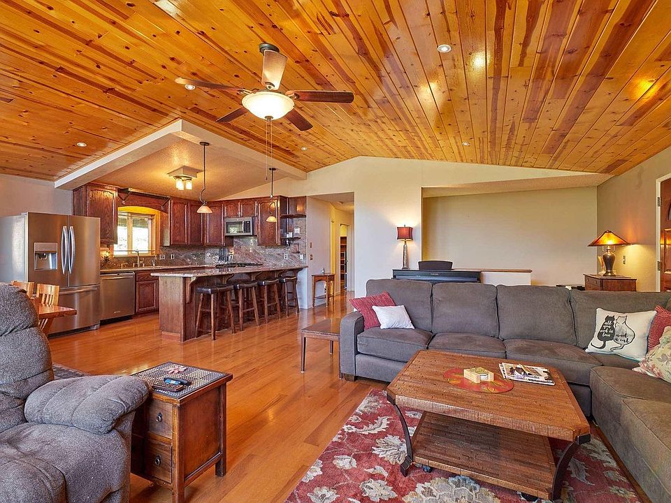 1st image of 23474 Ontario Dr