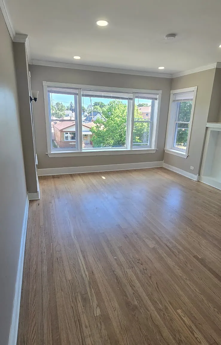 5336 W Foster Ave — Photo 3