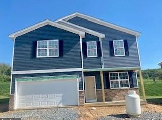 4307 Brent Dr, Spring Grove, PA 17362