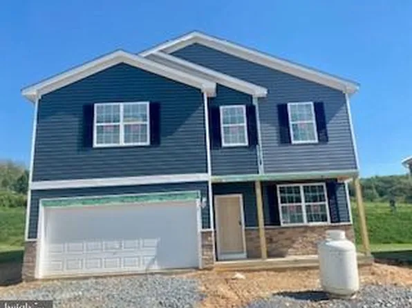 4307 Brent Dr, Spring Grove, PA 17362