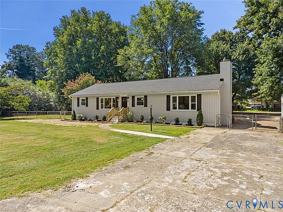 2nd image of 1417 Midage Ln