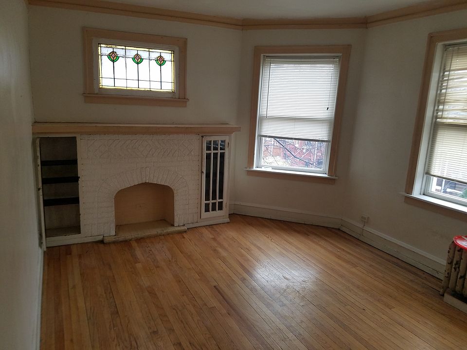 Building Photo 3