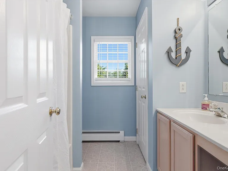 59 Peconic Ave — Photo 16