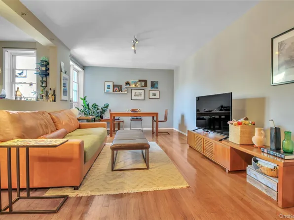 3540 75th Street #5B, Jackson Heights, NY 11372