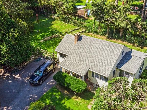 5th image of 10 Juniper Dr