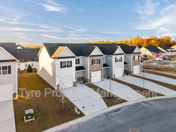 1904 Newbury Way, Greenville, NC