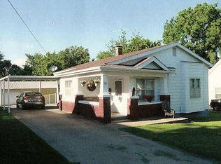 105 E Lewis St, Anna, IL 62906
