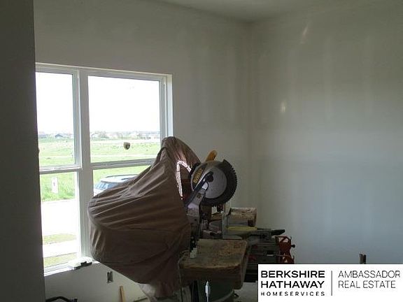 3rd image of 5114 Pinehill Rd