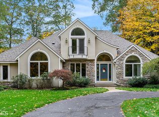 6879 Beech Creek Dr, Fruitport, MI 49415