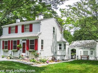 369 Main St, Tisbury, MA 02568