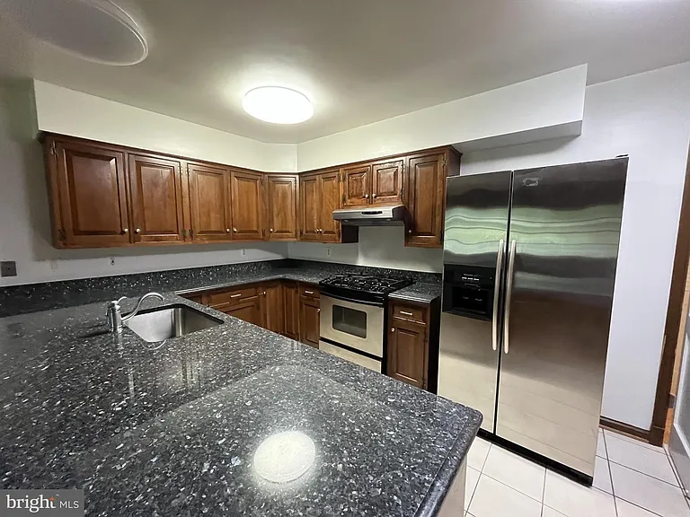 6301 Evermay Dr — Photo 6