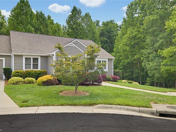4th image of 1817 Brunswick Ct