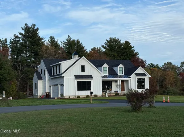 37 Capricorn Lane, Delmar, NY 12054