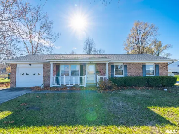 216 W North St, Minier, IL 61759