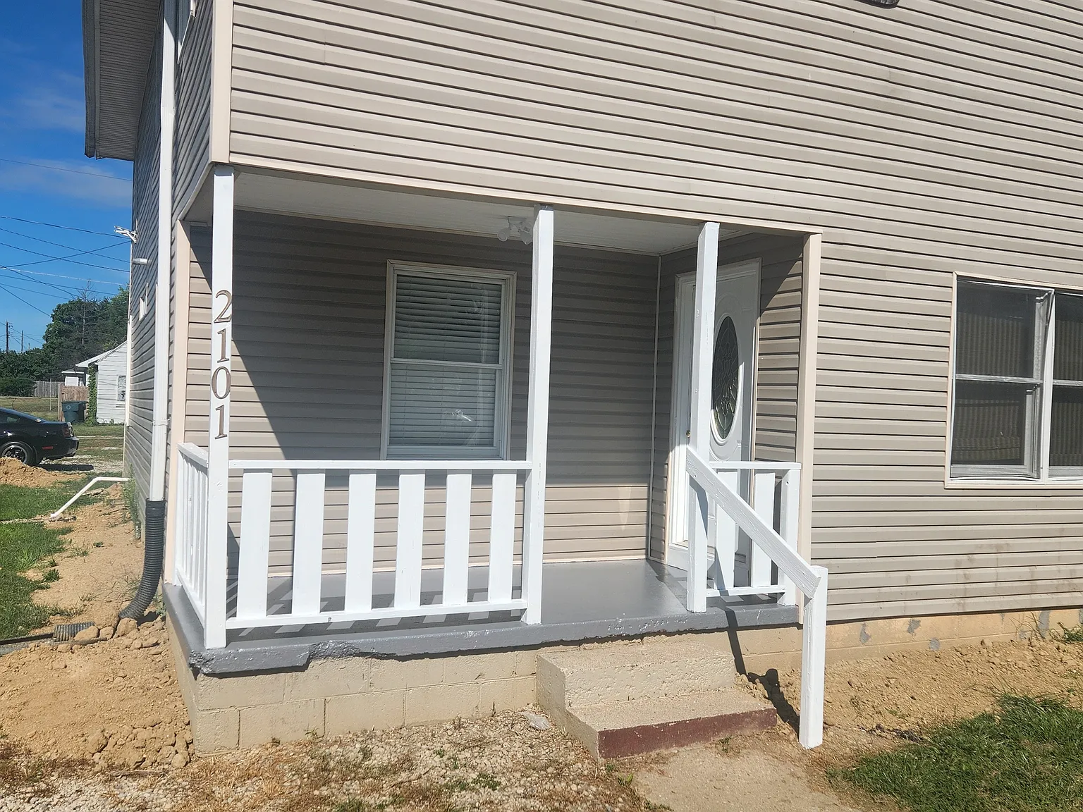 6 bed, 2.5 bath, 2008 sqft, $2,250 — Photo 3