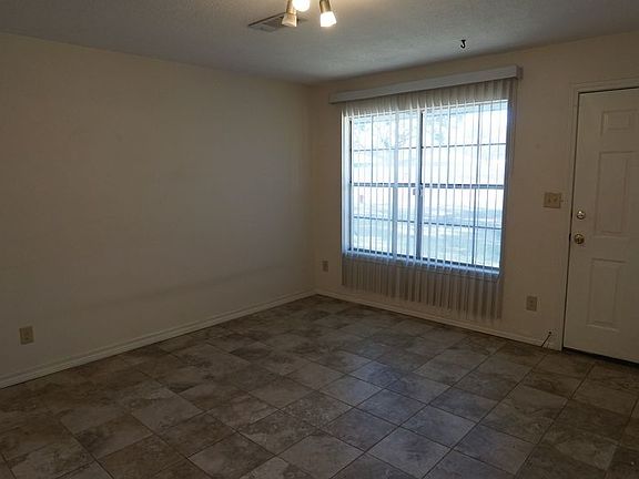 4th image of 7818 Sabra Dr