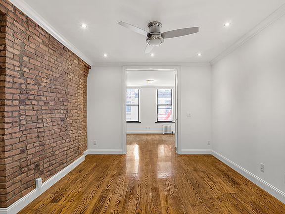 3rd image of 107 Madison St APT 1B