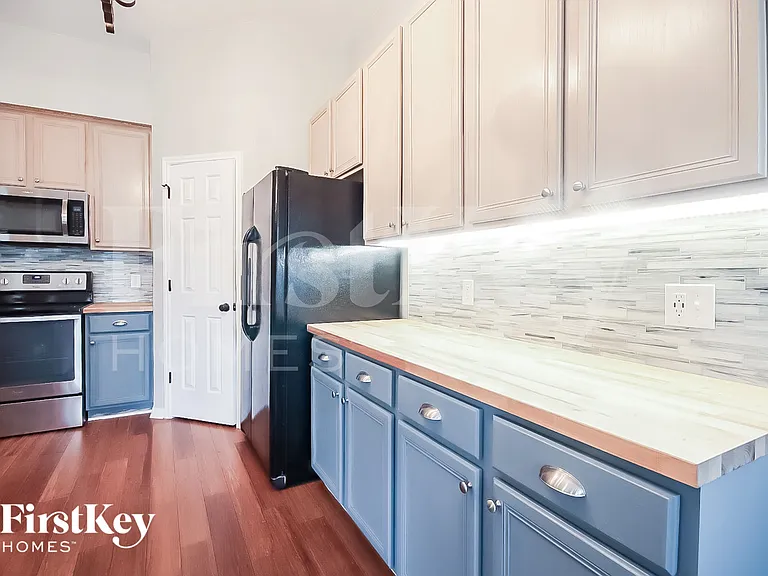 1118 Chase Park Dr — Photo 6