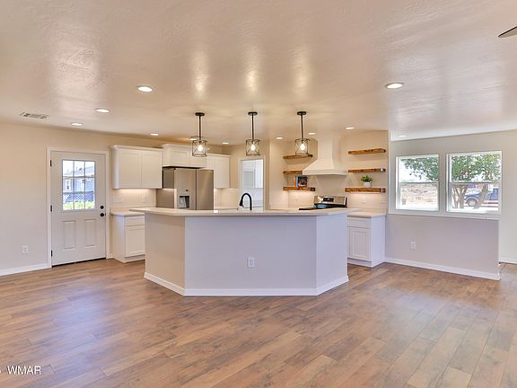 5th image of 1411 Westover Ave