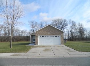 315 Carnation St NE #8A, Demotte, IN 46310