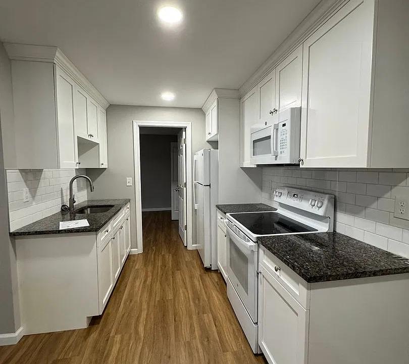 4 Nesbit Ave,
