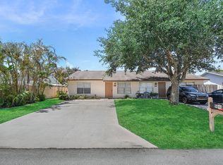 9040 SE Hobe Ridge Ave, Hobe Sound, FL 33455