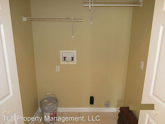 5th image of 26 Breckenridge Ct #1