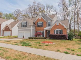 3930 Manor House Dr, Charlotte, NC 28270