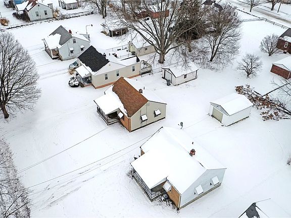4th image of 856 Marmion Ave