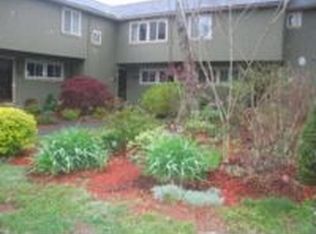 14 South Mdws, Woodbury, CT 06798