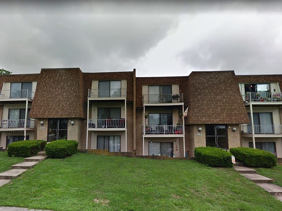 1st image of 510 W Washington St APT 9