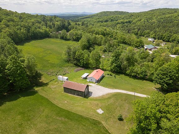 2nd image of 174 Biddie Knob Road